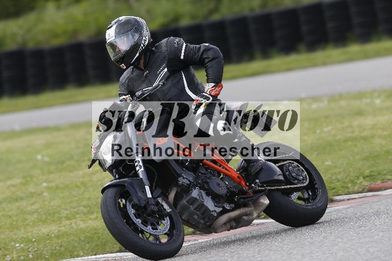 Archiv-2025/09 22.04.2025 Cornu Master School ADR/gruen-vert/3